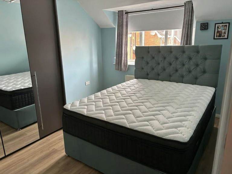 image for Christmas Sale! 🎅🏻 Holiday Steal! Divan 4ft6 Bed With Mattress | Today Delivery ! **