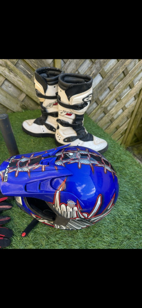 Motor cross helmet and boots small child 