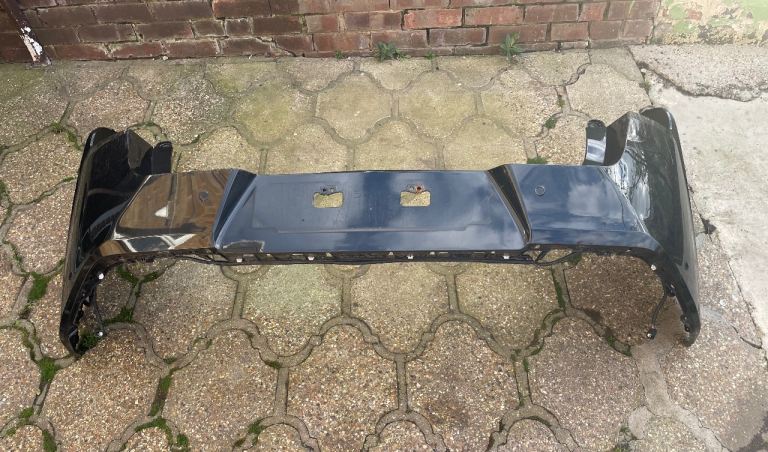 LEXUS UX 250H REAR BUMPER UPPER TRIM IN BLACK WITH PARKING SENSORS 2019-25