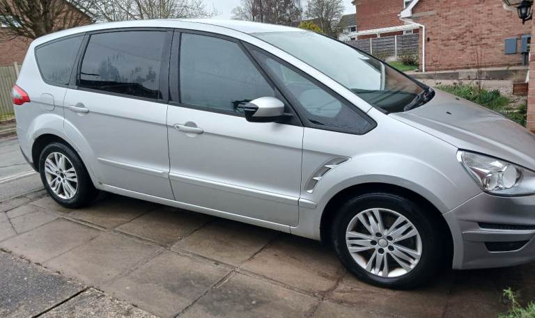 2010 Ford Smax Facelift Model with 12 months MOT