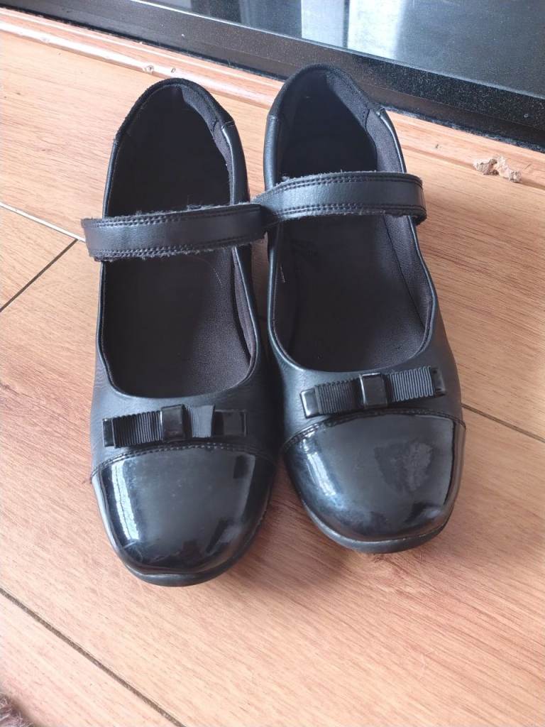 Older girls M&S school shoes, size 6