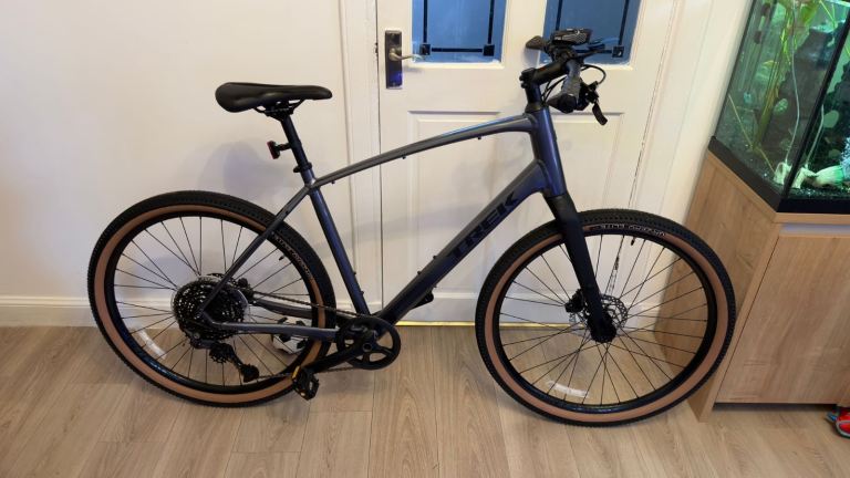 Men’s Trek Dual sport 3, bike used once 