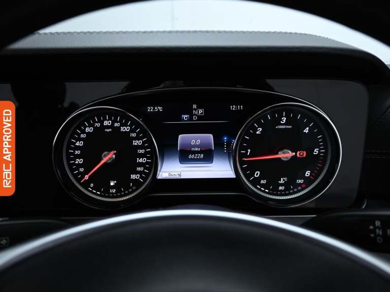 2018 Mercedes-Benz E Class 2.0 E220d AMG Line Cabriolet 2dr Diesel G-Tronic+ Euro 6 (s/s) (194 ps...