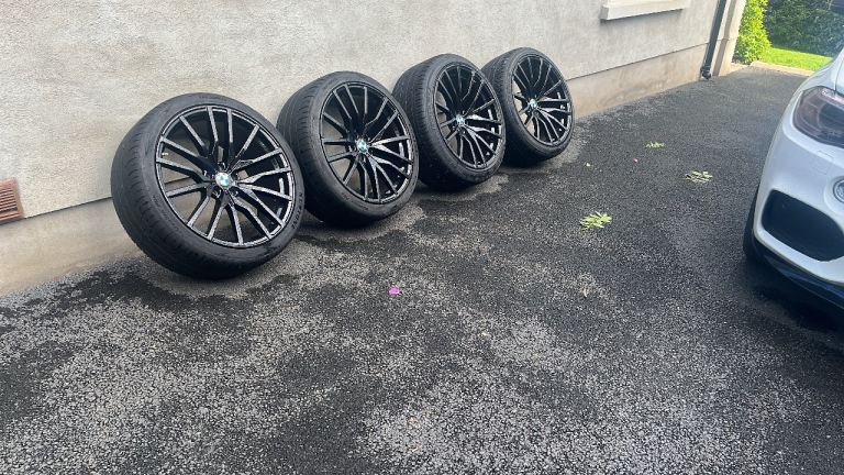 Alloys,tyres, bmw 22 inch