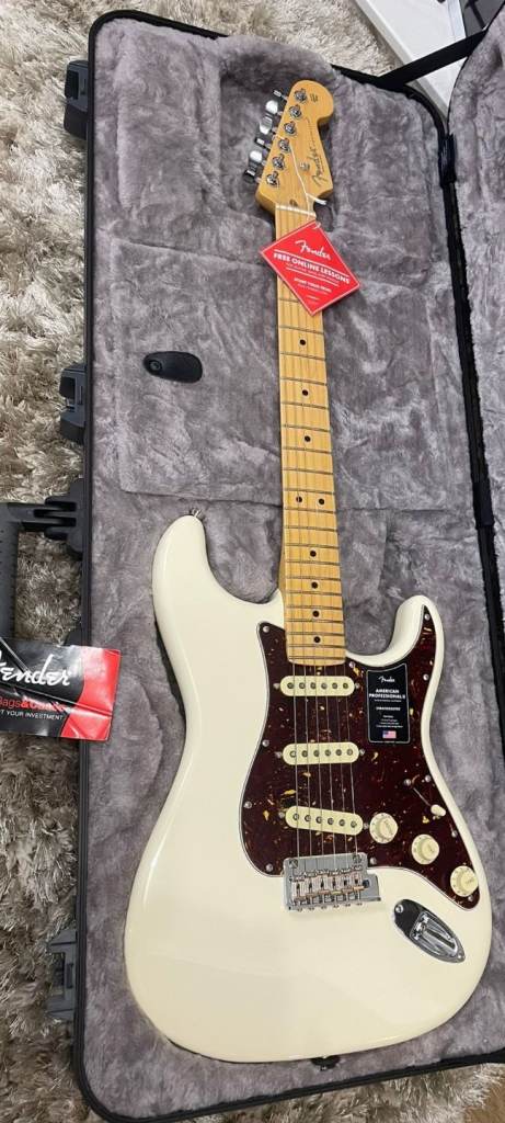 Fender stratocaster american pro 2