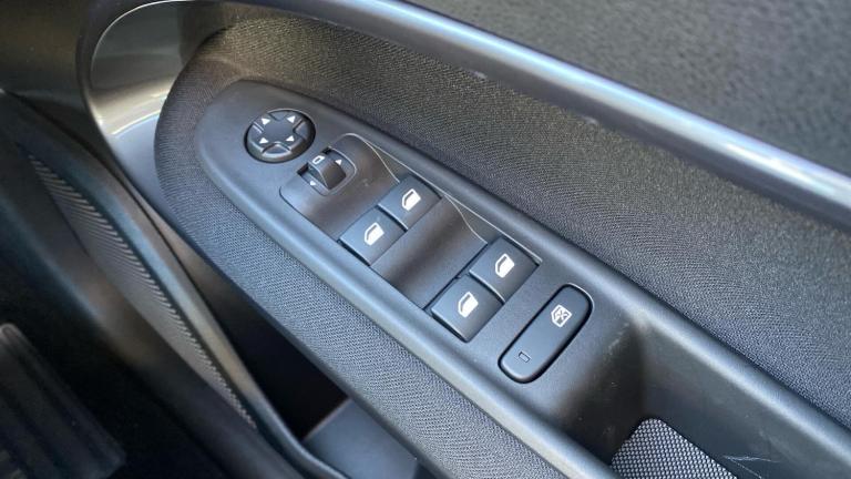 2025 Fiat 600 1.2 MHEV SUV 5dr Petrol Hybrid e-DCT Euro 6 (s/s) (136 ps) HATCHBACK Petrol/Electri...