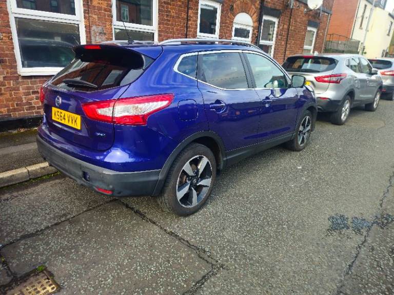 Nissan, QASHQAI, Hatchback, 2015, Manual, 1461 (cc), 5 doors