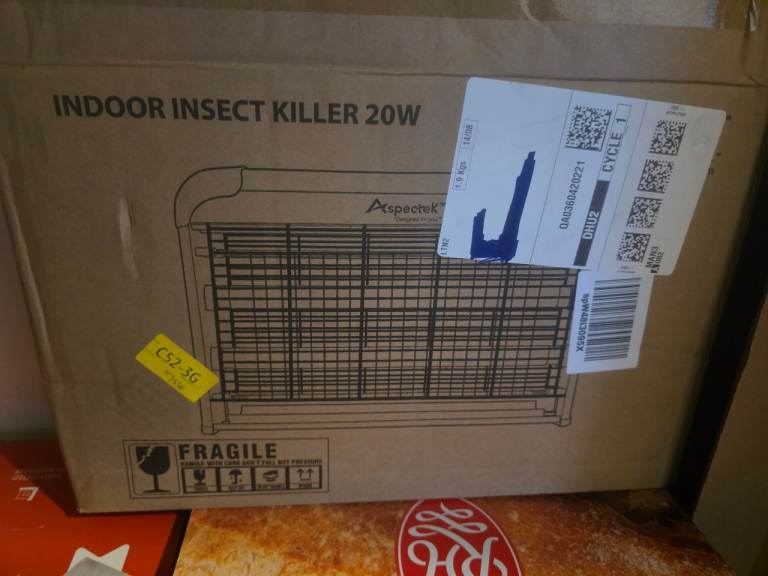 Electric fly killer 
