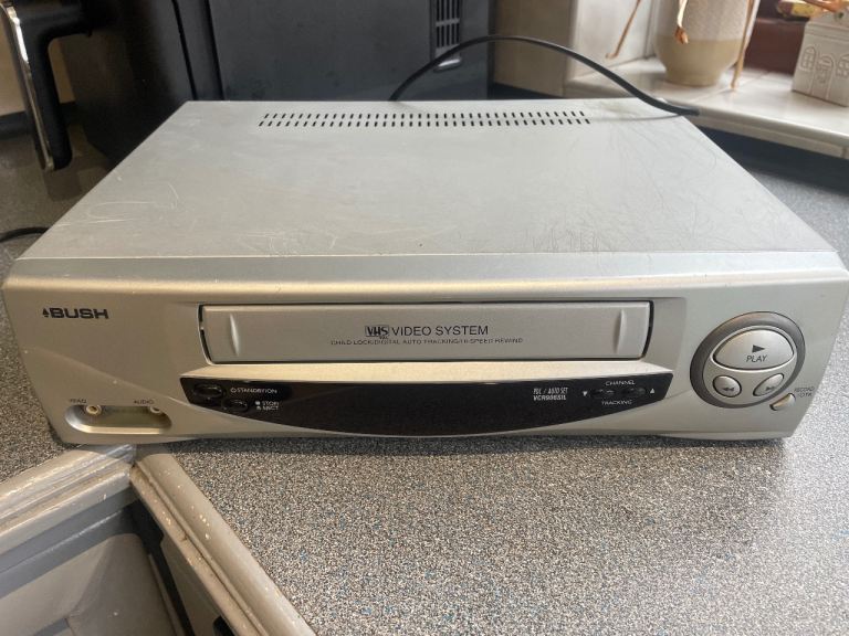Bush VCR906SIL-T5 VHS Video Recorder – Fully Working