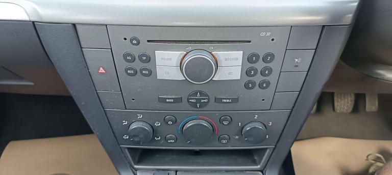 2008 Vauxhall Vectra 1.8 VVT SRi 5dr HATCHBACK Petrol Manual