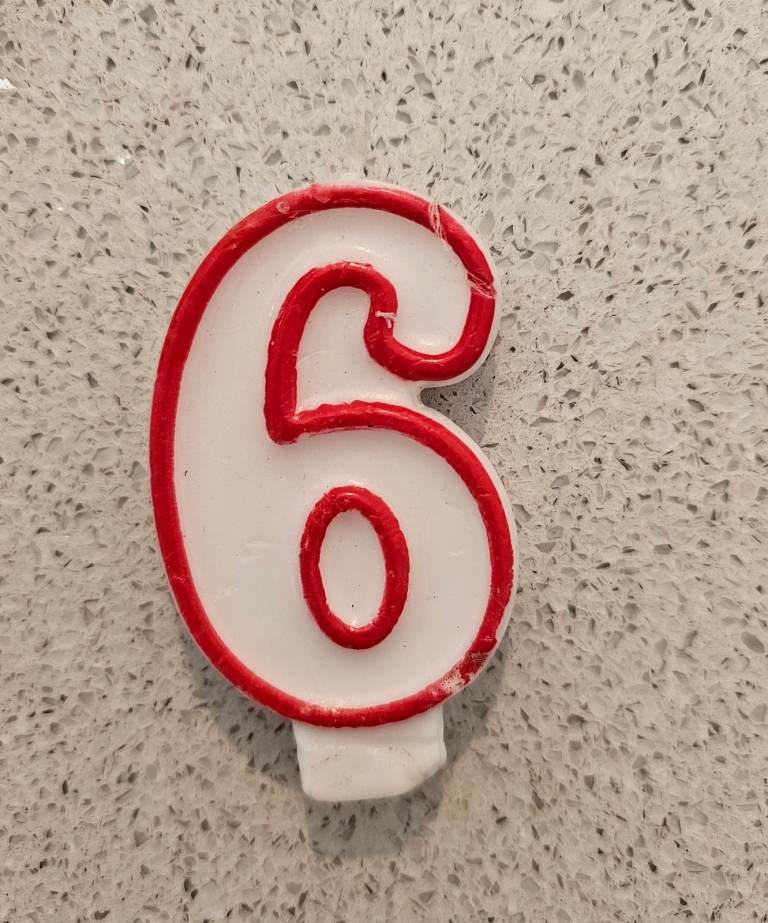 New No 6 birthday candle