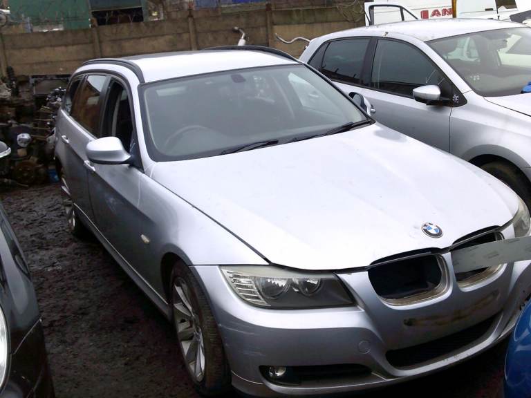 breaking for spares bmw 320 tourer 2011 2.0 td