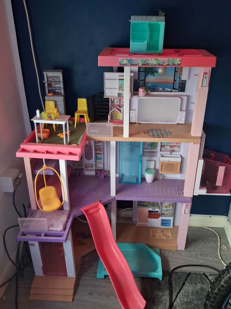 For sale barbie dream house