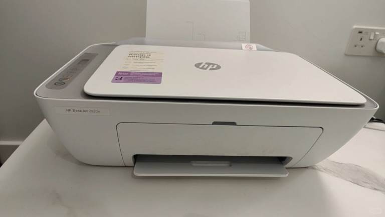 Brand new HP DeskJet 2820e with ink cartridges