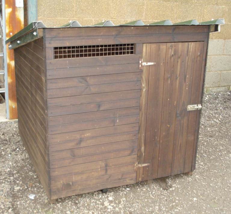 TONGUE AND GROOVE STURDY CHICKEN HOUSE WITH NEW TIN ROOF.