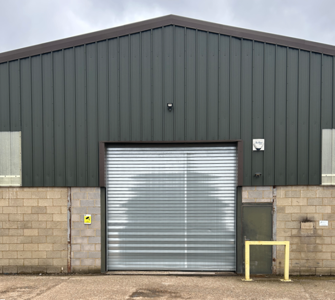 Warehouse To Rent in Cookham, Berkshire