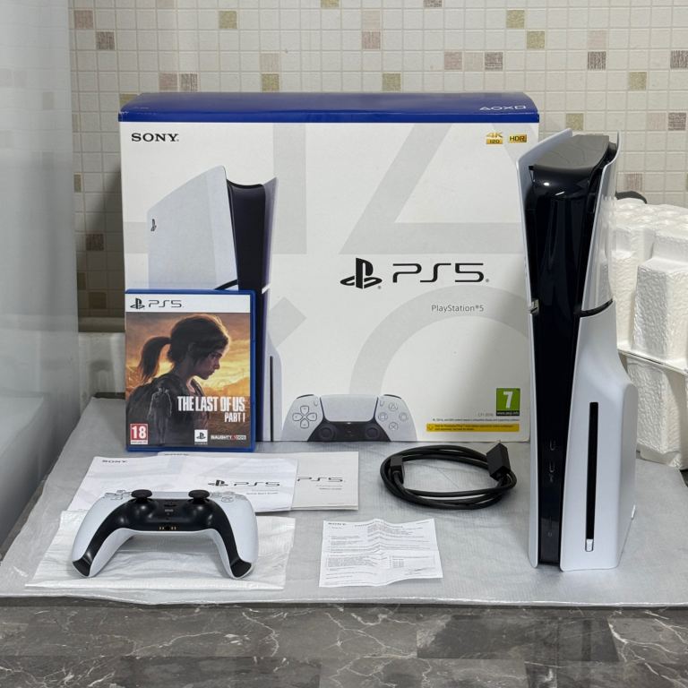 (1TB) PlayStation PS5 Slim Disc Edition + The Last Of Us P1 - Boxed