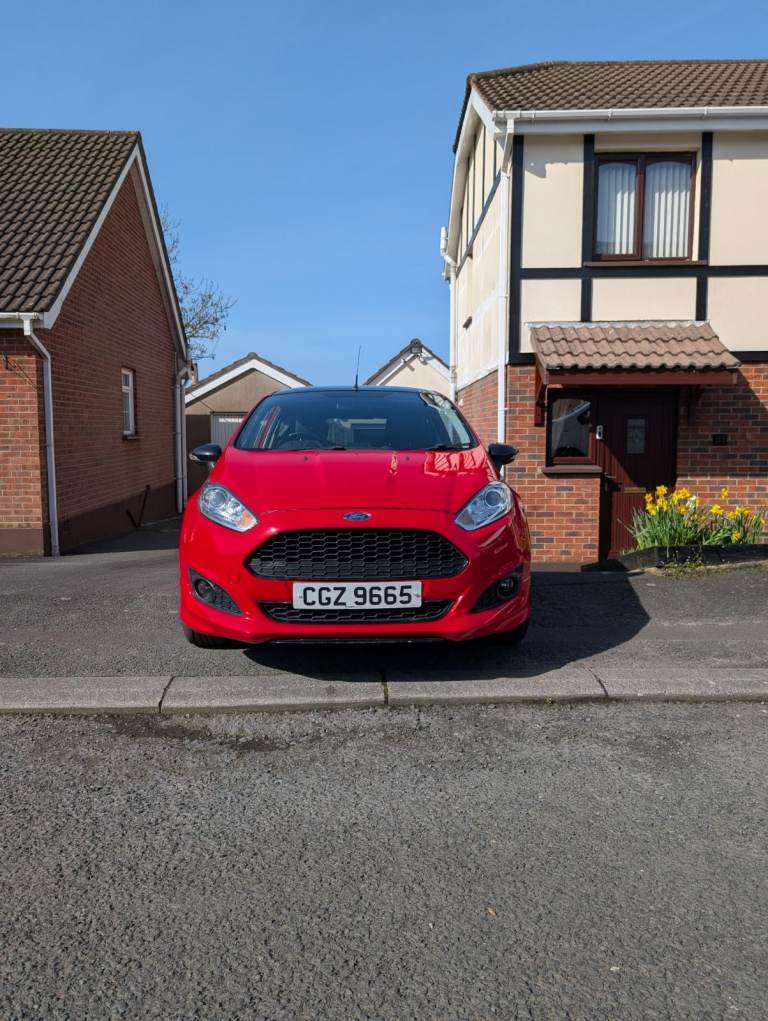 Ford Fiesta, Hatchback, 2016, manual 998 (cc) ST Line