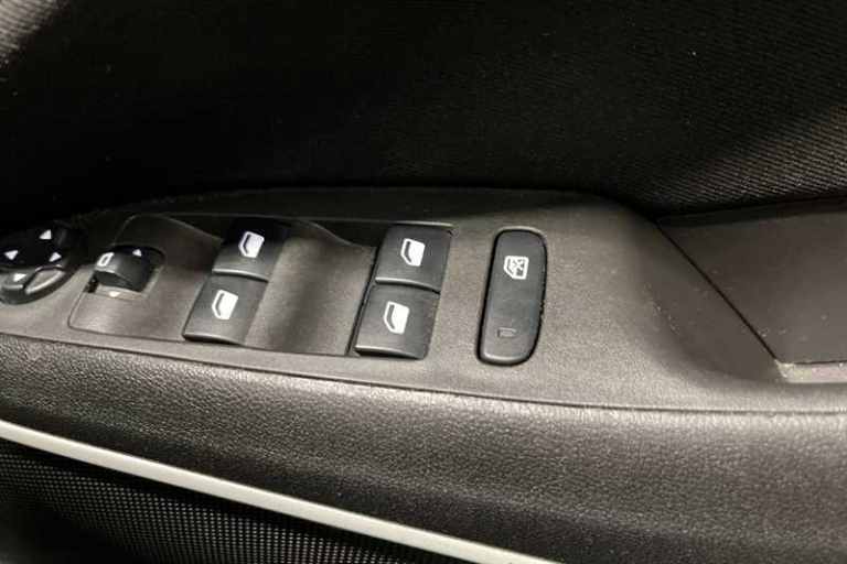 2020 Vauxhall Crossland X 1.2T [110] Griffin 5dr [6 Spd] [Start Stop] HATCHBACK PETROL Manual