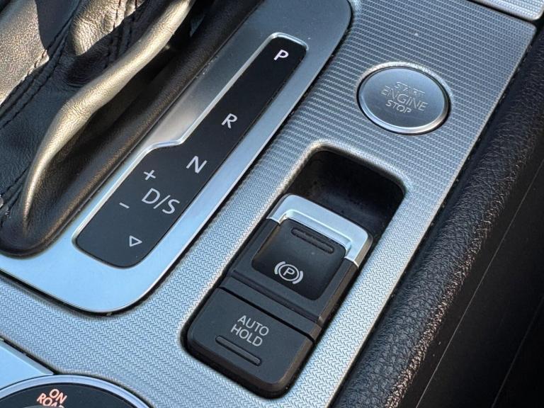 2015 Volkswagen Touareg 3.0 V6 TDI BlueMotion Tech 262 R-Line 5dr Tip Auto ESTATE DIESEL Automatic