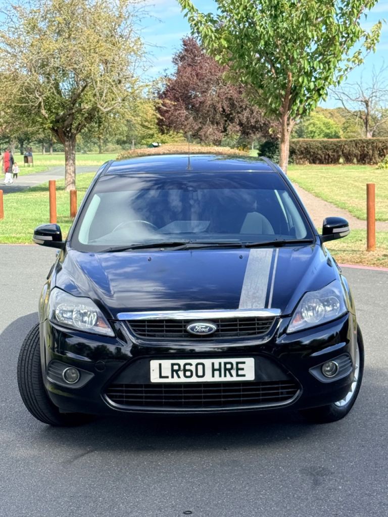 2011 Ford Focus Titanium 1.6L Automatic Full Ford Service History 79K Miles 1YR NEW MOT  1 OWNER