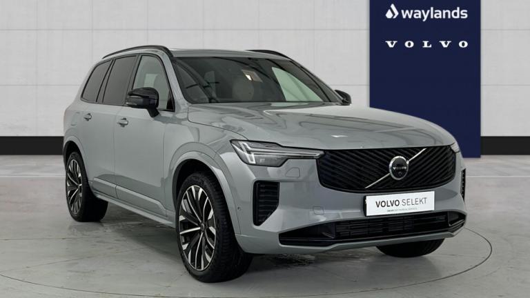 2025 Volvo XC90 Ultra, T8 AWD Plug-in hybrid, Electric/Petrol, Dark, 7 Seats Estate Petrol Parall...