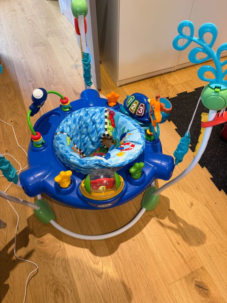 Baby Einstein Neptune’s Ocean Discovery Activity Jumper & Bouncer 