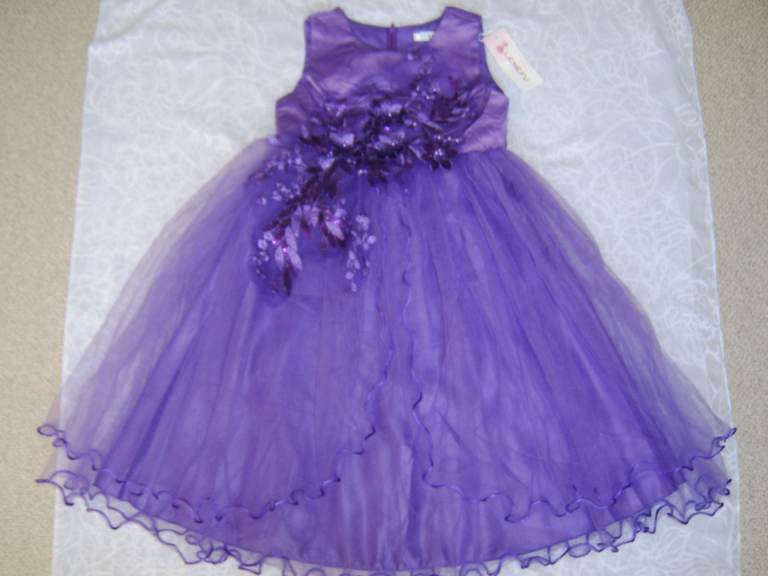 LENEFU Princess DRESS Size 130