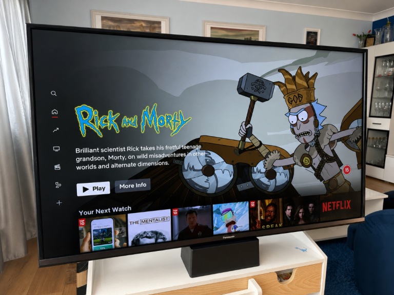 Panasonic 43” 4K Smart TV – Very Good Condition