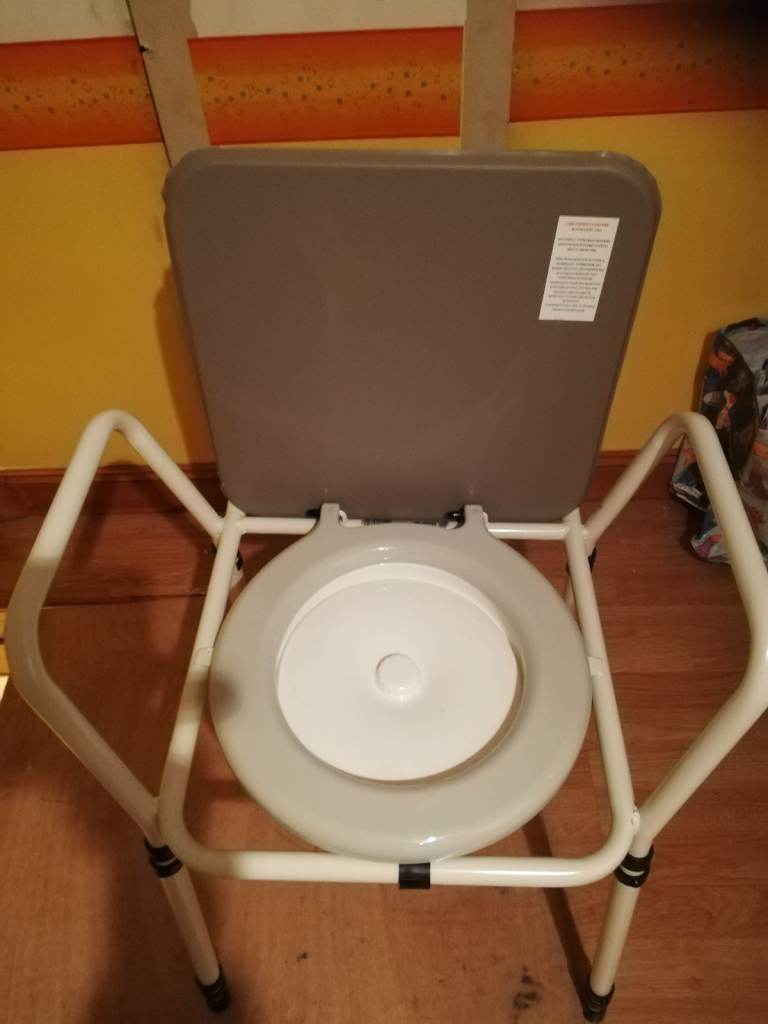 USED Aidapt Essex Commode Chair - Grey (VR161G)