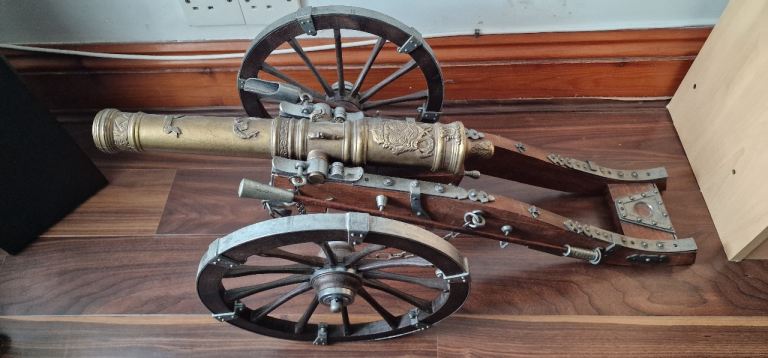 Vintage 29 Inch Brass And Wood Field Cannon Replica Violet VLMINA Louie XIV