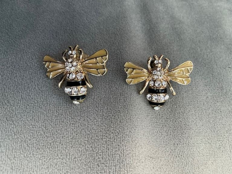‘M&S’ Gold diamanté Bee Earrings, Fashion Jewellery, Pierced Ears - BRAND NEW