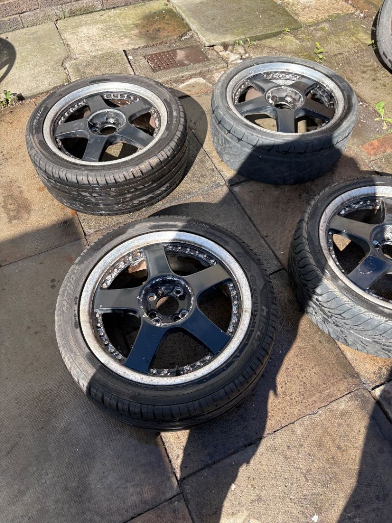 Alloys wheels 