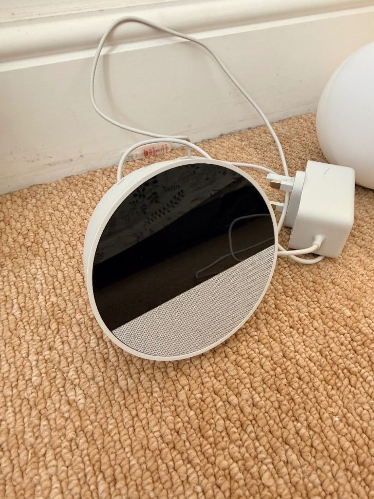 Amazon Echo Spot Smart Speaker – White, Good Condition