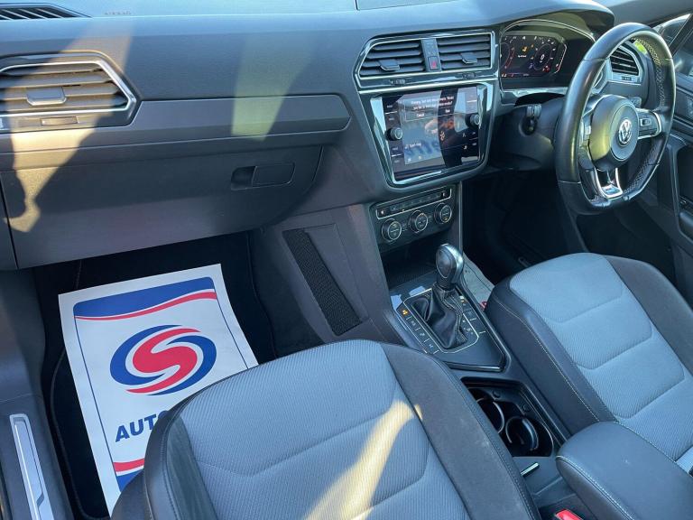 2020 Volkswagen Tiguan 1.5 TSI EVO R-Line Tech DSG Euro 6 (s/s) 5dr ESTATE Petrol Automatic