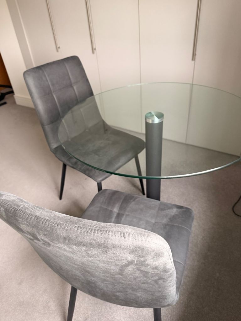 Table and 2 chairs