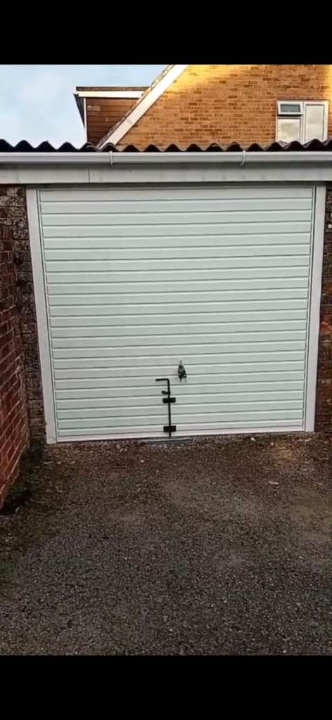 Garage off LUNDY CLOSE, Broadfield Crawley, RH11 9HE