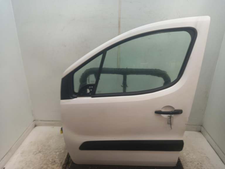 Peugeot Partner Left Front Door N/S 2008-2018 Ewp - Banquise White Paint Unknow