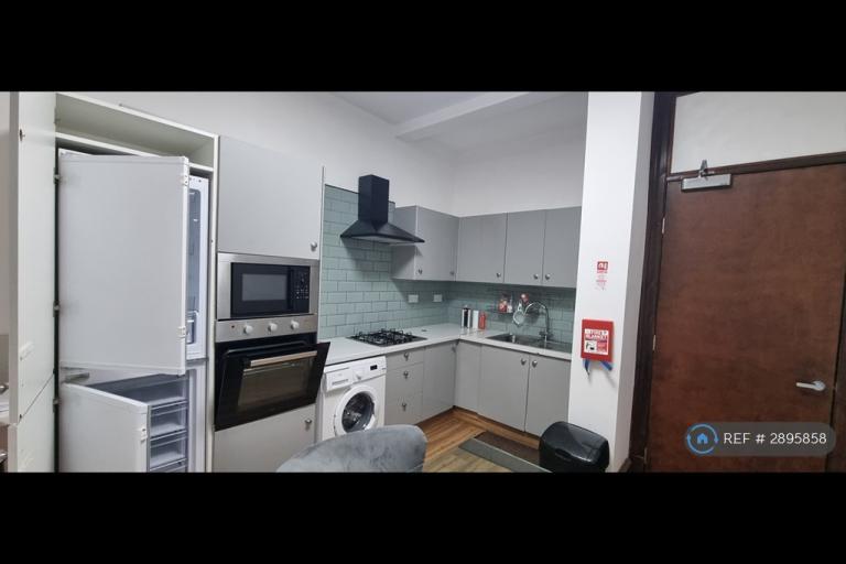 3 bedroom flat in West Princes St, Glasgow, G4 (3 bed) (#2895858)