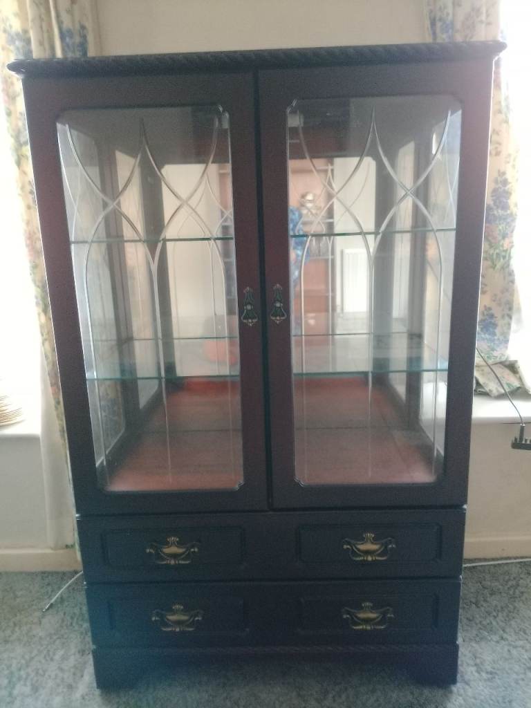 Display Cabinet, Compact Size.