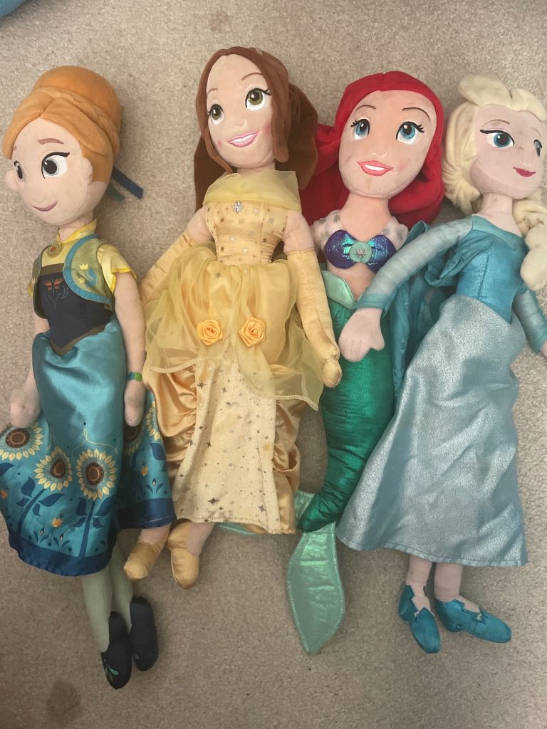 4 Disney Princess plush dolls