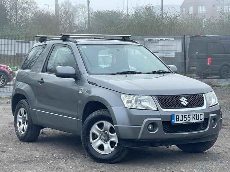* SUZUKI GRAND VITARA 1.6 VVT 3 DOOR + LOW 72K MILES + 14 SERVICE STAMPS * 