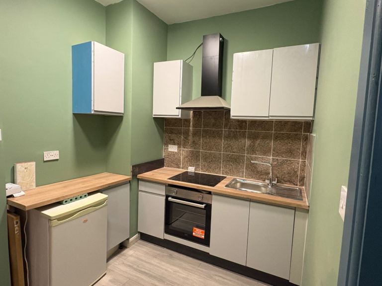 Large Double Bedroom 