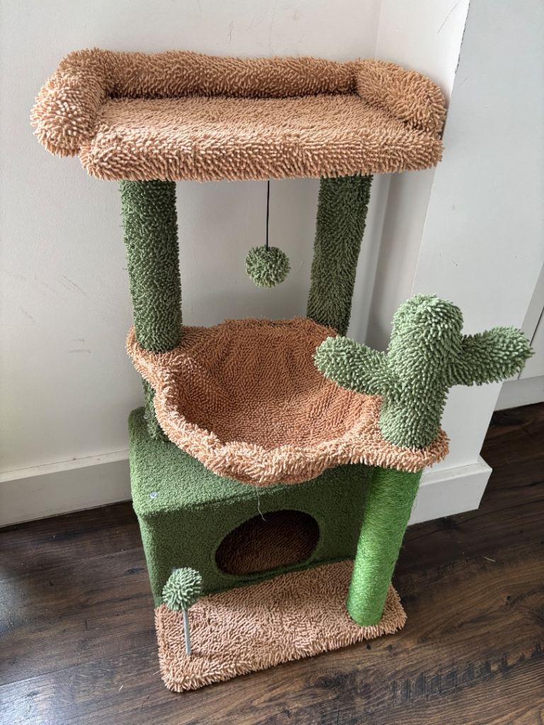 Cat Tree Good As New