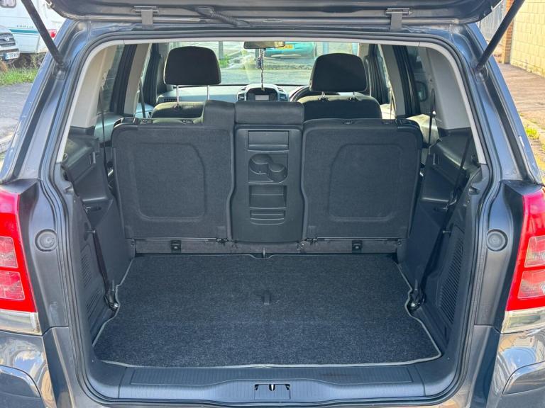 2012 Vauxhall Zafira 1.6 16V Exclusiv Euro 5 5dr MPV Petrol Manual