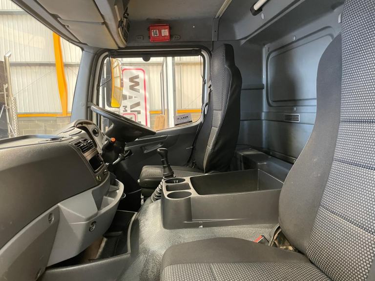 MERCEDES BENZ AXOR 2529 6X2 BEAVERTAIL / PLANT RIGID - 2014 - YG14 XZM