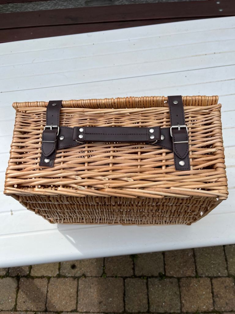Picnic Hamper 