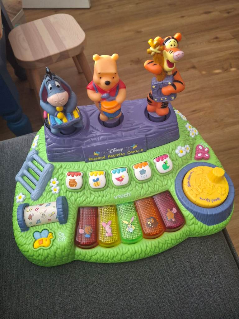Vtech Disney Winnie the Pooh Musical Activity Centre