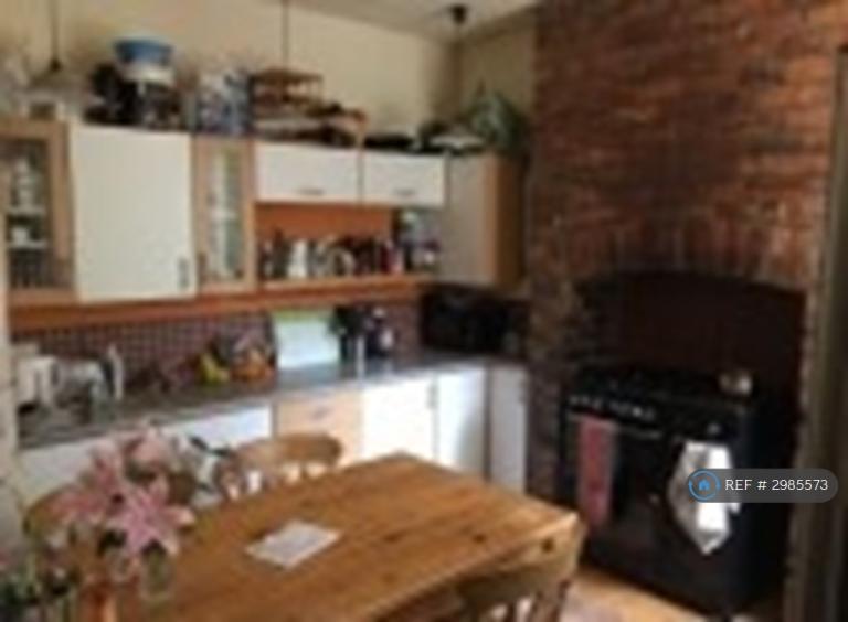 4 bedroom house in Old Moat Lane, Manchester, M20 (4 bed) (#2985573)