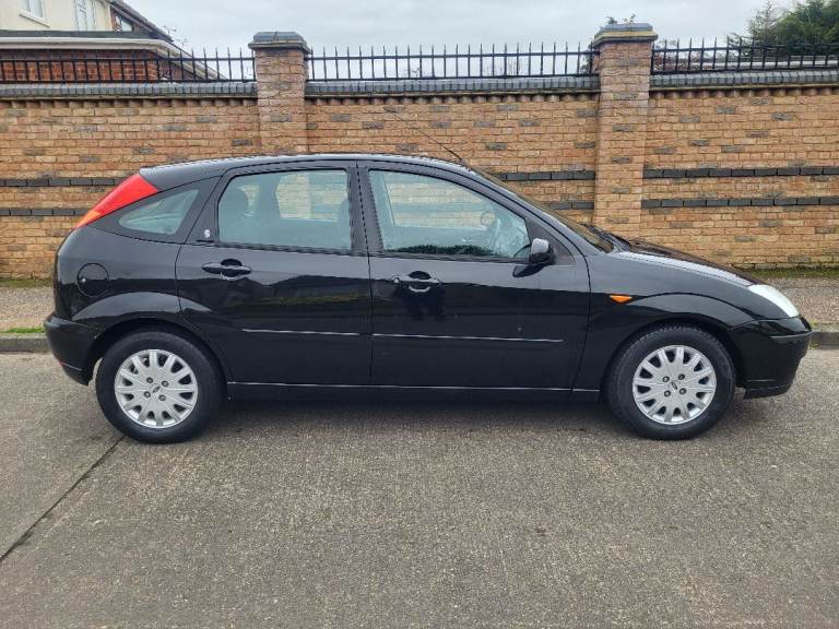 Ford focus 2.0 ghia . Genuine 67k . Lovely car